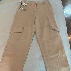 Aritizia Wilfred Free “Maeve” Cargo pant, size 8 in flax beige